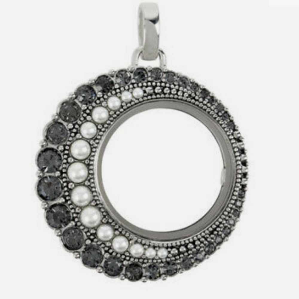 Origami Owl Crescent Moon living locket